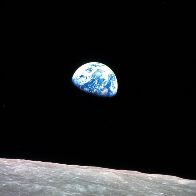 Apollo 8 "Earthrise" Photo