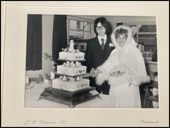 Roger & Chrissie Bara