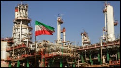 Oil refinery in Iran 